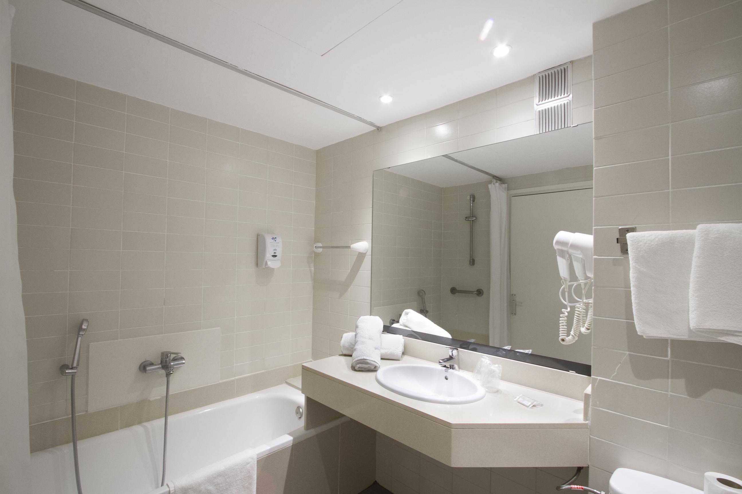 Hotel Gran Garbi & Aquasplash Лорет де Мар Екстериор снимка