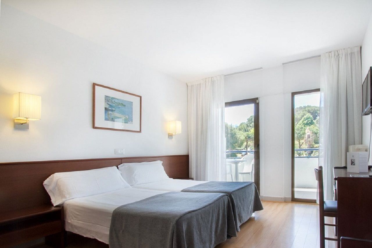 Hotel Gran Garbi & Aquasplash Лорет де Мар Екстериор снимка